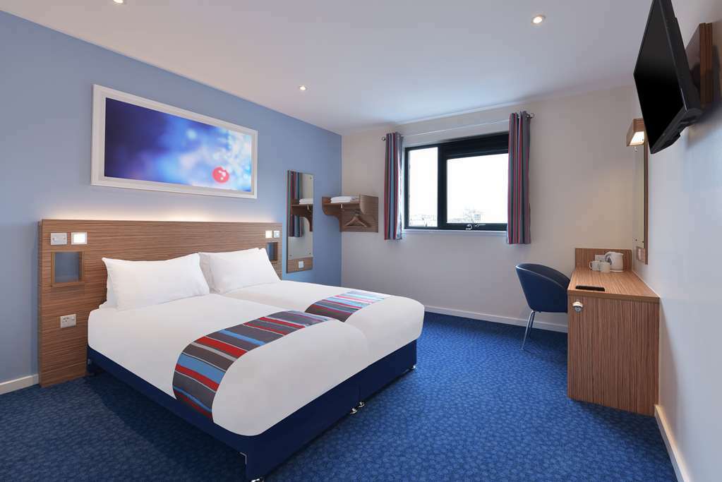 Travelodge Lutterworth Leicester Phòng bức ảnh