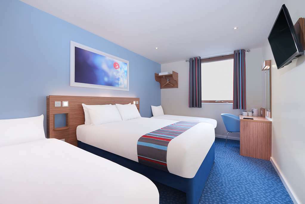 Travelodge Lutterworth Leicester Phòng bức ảnh